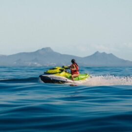 Motocicleta acuática en Los Cabos